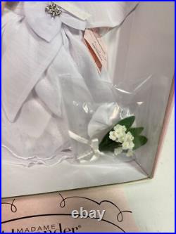 Madame Alexander Cosmopolitan Bride 46290 11 Doll With Box, Accessories, COA