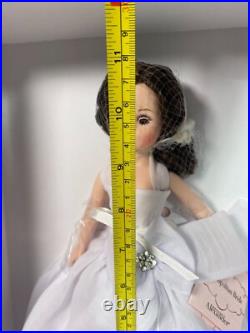 Madame Alexander Cosmopolitan Bride 46290 11 Doll With Box, Accessories, COA