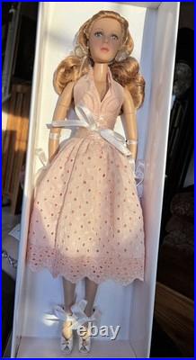 Madame Alexander Desperate Housewives Lynette Scalvo Doll MI 16 Collector