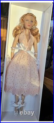 Madame Alexander Desperate Housewives Lynette Scalvo Doll MI 16 Collector