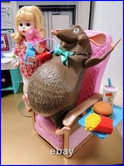 Madame Alexander Diorama by Creations by Lynette -Time for the Doctor's Visit