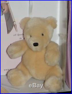 Madame Alexander Disney Christopher Robin & Pooh Bear Limited Edition 47455