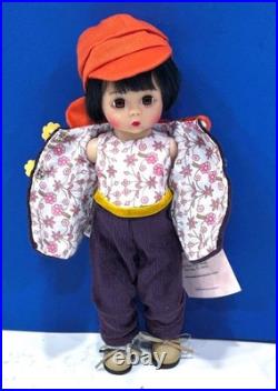 Madame Alexander Doll 49645 Apple Umpkin Festival Very Rare