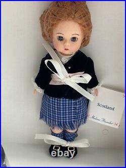 Madame Alexander Doll 8 Inch SCOTLAND#28550 Bagpipes Sporran Plaid Pin Hat Box