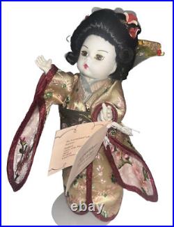 Madame Alexander Doll Collectible 2001 Japan 28545 Stand W Case Geisha Japanese