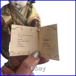 Madame Alexander Doll Collectible 2001 Japan 28545 Stand W Case Geisha Japanese