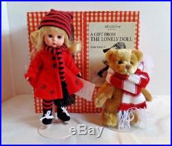 Madame Alexander EDITH THE LONELY DOLL HOLIDAY TRUNK 2004 #37205