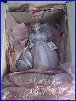 Madame Alexander (Elise) Doll Antique Never Taken Out Of The Box