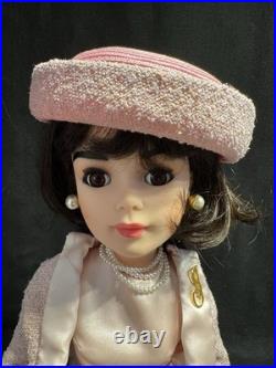 Madame Alexander Jackie Travel Collection Doll LE 1048/2500 COA
