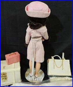 Madame Alexander Kennedy Jackie's Travel Collection 21 Classic Doll LE Box Vtg