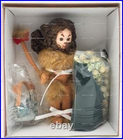 Madame Alexander King Cowardly Lion Wizard of Oz Doll 2006 Alexander Doll #50230