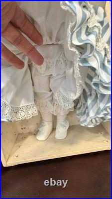 Madame Alexander Let's Play Dolls By Alice Darling Trunk Set 14 Doll with Dresses