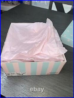 Madame Alexander Maggie Visits Christmas Town Doll No. 47735 With Elves! Rare