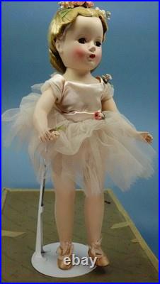 Madame Alexander Margot Ballerina Doll Hard Plastic 14 All Original with Box