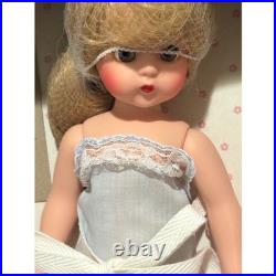 Madame Alexander Pamela Plays Dress Up at Grandmas Horchow Limited Edition Trunk