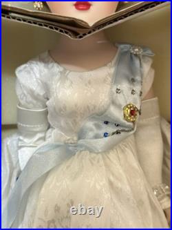 Madame Alexander Queen Elizabeth II 16 Porcelain #79640 1998 LE 604/760 NRFB