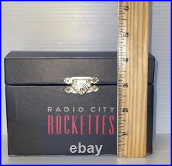 Madame Alexander Radio City NY Rockette Trunk Doll Set 49805 FAO Schwartz