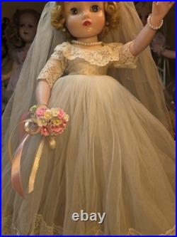 Madame Alexander Rare 1962 Elsie Jointed Regal Bride