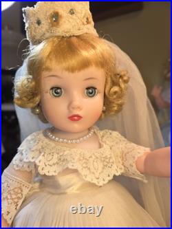 Madame Alexander Rare 1962 Elsie Jointed Regal Bride