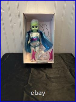 Madame Alexander Roswell Alien 2012 MADCC Limited Edition #51 or 70. RARE