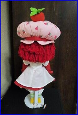 Madame Alexander STRAWBERRY SHORTCAKE Doll #62080 2011