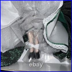 Madame Alexander Scarlett Christmas Dinner #51520 New In Box 10 Inch With Stand
