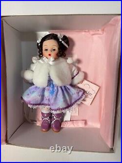 Madame Alexander Snowball Fun 46200 8 in Box with Tags, Accessories