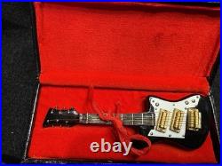 Madame Alexander The Music Collection Doll Playset with Guitars & Cases Lot