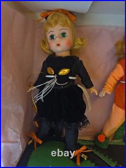 Madame Alexander Trick and Treat Halloween Set#61S-NIB-LE 2268/3000 Cust Stand