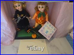 Madame Alexander Trick and Treat Halloween Set#61S-NIB-LE 2268/3000 Cust Stand