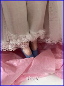 Madame Alexander UZDC-Miss Unity 1991 9 Doll With Box, Accessories and Tags