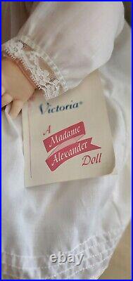 Madame Alexander Victoria Doll 1966 Vintage MINT in Box original Cryer Works