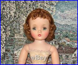 Madame Alexander Vintage Beautiful Cissy 20 Or 21 Tall Great Face Hair More