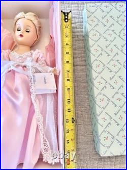 Madame Alexander Vintage Cinderella Margaret Doll 2000 Story Land MIB NRFB Tag