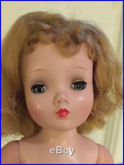 Madame Alexander Vintage Cissy Doll 1957