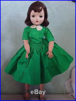 Madame Alexander Vintage Cissy Doll In Pristine Coat Ensemble & Emerald Taffeta