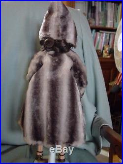 Madame Alexander Vintage Hard Plastic Cissy Doll In Grey Faux Fur Emsemble