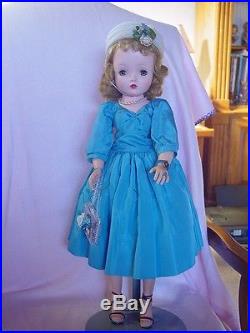 Madame Alexander Vintage Hard Plastic Cissy Doll In Rare Aqua Taffeta Dress! Vec