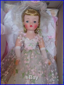 Madame Alexander Vintage Hard Plastic Rare Mint- In-box Flowery Cissy Doll