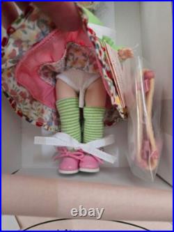 Madame Alexander WENDY VISITS ROSWELL 2012 MADCC Albuquerque #65635 LE OF 160