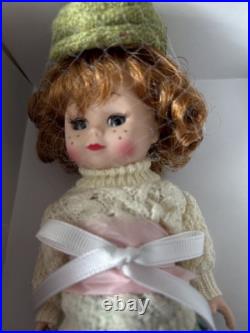 Madame Alexander Walking The Heath 68215 8 In Box With Tags and Accessories