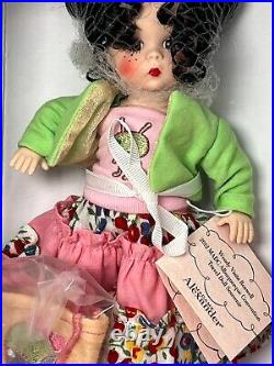 Madame Alexander Wendy Visits Roswell 65635 8 Doll With Box, Accessories, COA