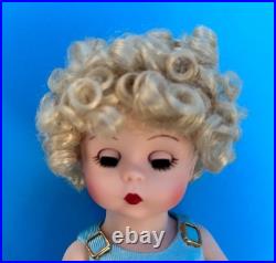 Madame Alexander beautiful 8-inch doll in box She Sells Sea Shells 42470