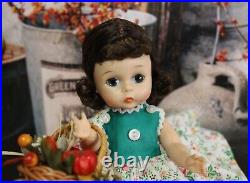 Madame Alexander kins Doll Vintage''Wendy Looks As Gay As A Buttercup
