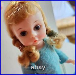 Madame Alexanderkins Wendy-Kins Doll Vintage Skater With BOX ALL ORIGINAL 359