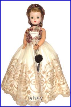 Magnificent Vintage Madame Alexander doll in Cissy Renaissance dress & access