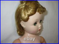 Magnificent Vintage Madame Alexander doll in Cissy Renaissance dress & access