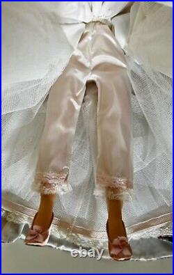 Marie Antoinette Doll by Madame Alexander Mint Condition, Collector's item