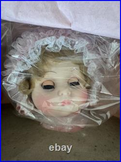 Mary Mine Madame Alexander 1977 New Condition NRFB Blonde with Blue Eyes