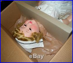 NEW IN BOX Rare Vintage Madame Alexander Original Nurse Joanie Doll 36 LOOK